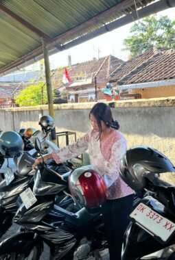 PLN Icon Plus SBU Regional Bali dan Nusa Tenggara Perkuat Etika Parkir Kendaraan